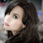 Demi Lovato denuncia que sufrió acoso escolar