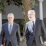Ávila estuvo con Griñán en la Consejería de Economía, luego fue su consejero de Presidencia y ahora es el responsable de Economía