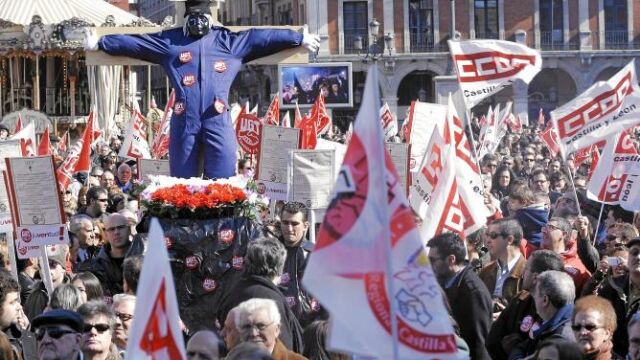 Miles de castellanos y leoneses toman la calle contra la reforma laboral