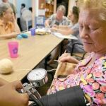 La supervivencia de las residencias de personas mayores pende de un hilo desde julio