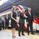Aguirre, Blanco y Gallardón inauguraron ayer la nueva línea de Cercanías hasta la T-4 de Barajas