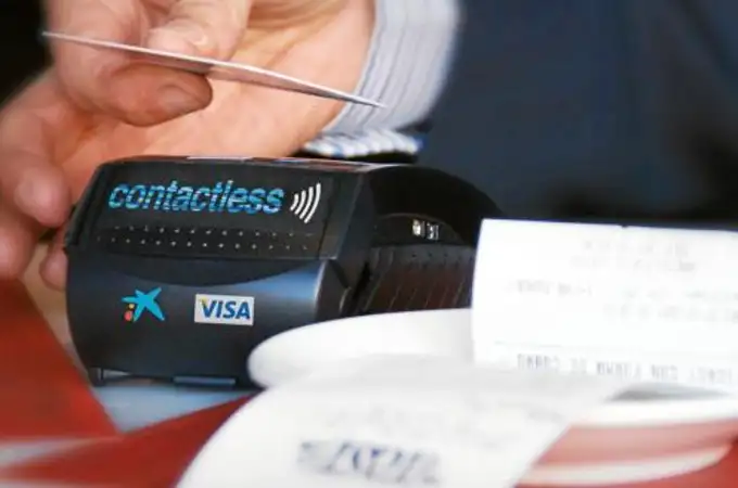 ¿Es más seguro pagar con tarjeta o con el móvil en cualquier establecimiento? Un experto lo confirma ¿Es más seguro pagar con tarjeta o con el móvil en cualquier establecimiento? Un experto lo confirma