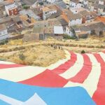 Mas se lanza a un precipicio, sin paracaídas y sin importarle las consecuencias. Este Estado de las Autonomías, que necesita una reparación, ha dado impulso a los independentistas