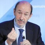 Rubalcaba, ayer, durante un acto