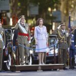 Los Reyes y el presidente del Gobierno al inicio de la parada militar