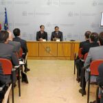El delegado del Gobierno, Joaquín Bascuñana, y el subsecretario de Interior, Luis Aguilera, ayer en Murcia