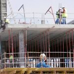 En el sector de la construcción es donde más ha descendido el paro