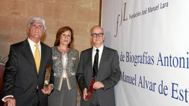 Premio a los estudios sobre Carmen y la novela actual
