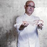 Ricardo Sanz es el mejor «sushiman» ibérico. Mezcla como pocos lo «japo» con lo castizo