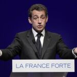 Revelan un documento que prueba que Gadafi financió la campaña de Sarkozy