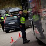 La Policía confisca a dos alemanes numeroso material usado por los antisistema