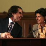 Aznar: «Mucha gente me pide que vuelva a la política pero no es una cuestión en este momento»