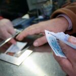 Compra los décimos de Lotería para el sorteo solo en sitios autorizados