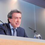El consejero de Presidencia, José Antonio de Santiago-Juárez informa del contenido del Consejo de Gobierno
