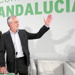 La Junta justifica el afán de liderazgo de Griñán en los nacionalismos