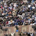 Tras el rezo de los viernes, los islamistas tomaron las riendas de la masiva protesta en contra del poder militar en la simbólica Plaza Tahrir de El Cairo.
