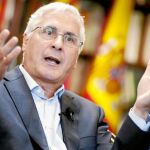El plus vitalicio fue aprobado por los gobiernos socialistas de José Bono y José María Barreda (en la foto)