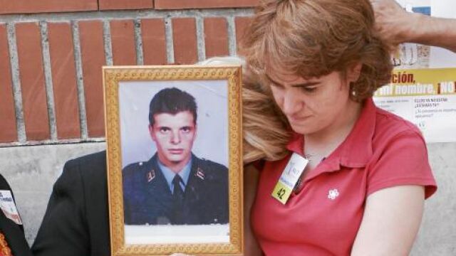 Homenaje a las víctimas en atentados perpetrados en Madrid