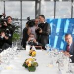 El presidente de la Comunidad Autónoma de la Región de Murcia, Ramón Luis Valcárcel, en el almuerzo que mantuvo en Bruselas con el presidente Durao Barroso (segundo derecha)