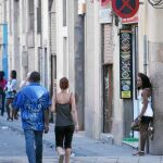 Barcelona prohibirá la prostitución en la calle el 1 de agosto