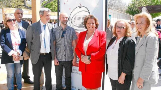 Los libreros arremeten contra el retraso de las subvenciones