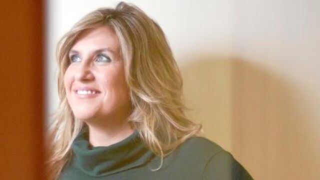 Cristina López Schlichting: «Un buen periodista ha de ser cotilla»