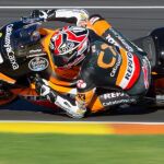 Marc Márquez se adjudica la victoria en Cheste tras salir último