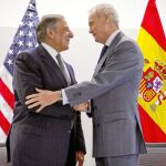 Morenés y Panetta, ayer