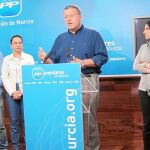 Bernabé destaca la unidad interna del PP frente a la indecisión de los socialistas