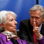 Lagarde considera que las medidas de ajuste fiscal no son suficientes por sí solas