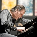 El pianista Dorantes, durante su actuación. Marina Heredia ofreció su «Recital de corte clásico» en La Unión