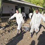 La labor que desempeñan los voluntarios es una de las facetas más entrañables que están viviendo Puerto Lumbreras y Lorca