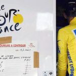 Armstrong, en uno de los controles que pasó en el Tour
