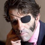 Juan José Padilla recuperará la movilidad en el párpado