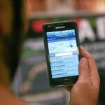 El usuario únicamente debe descargarse la aplicación SafetyGPS desde su smartphone