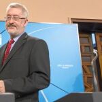 Ávila comparecerá en el próximo Pleno del Parlamento para dar explicaciones sobre Invercaria