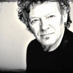 Lorenzo Santamaría: «Envejecer es vivir con miedo»