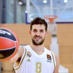 Nico Laprovittola seguirá en el club blanco