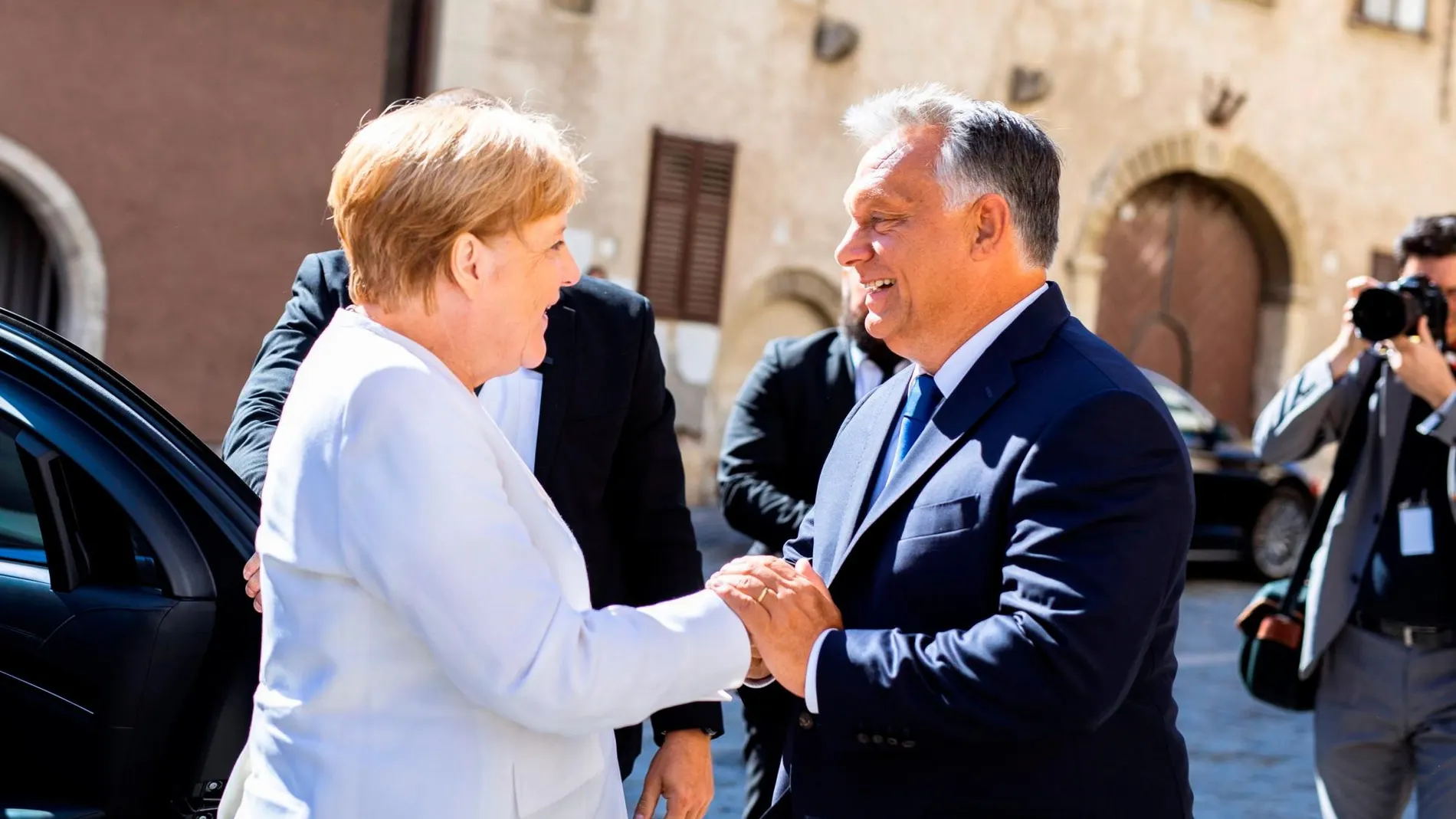 La canciller alemana, Angela Merkel, y el primer ministro húngaro, Viktor Orban