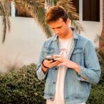 Los millenial tiene su propia forma de comprar: clara, por internet y por valores diferentes a los de sus padres
