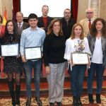 La presidenta de la Diputación de Palencia, Ángeles Armisén, con los premiados