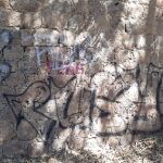 El paño de la Muralla de Carlos III está repleto de elementos impropios e inadecuados para un monumento declarado BIC