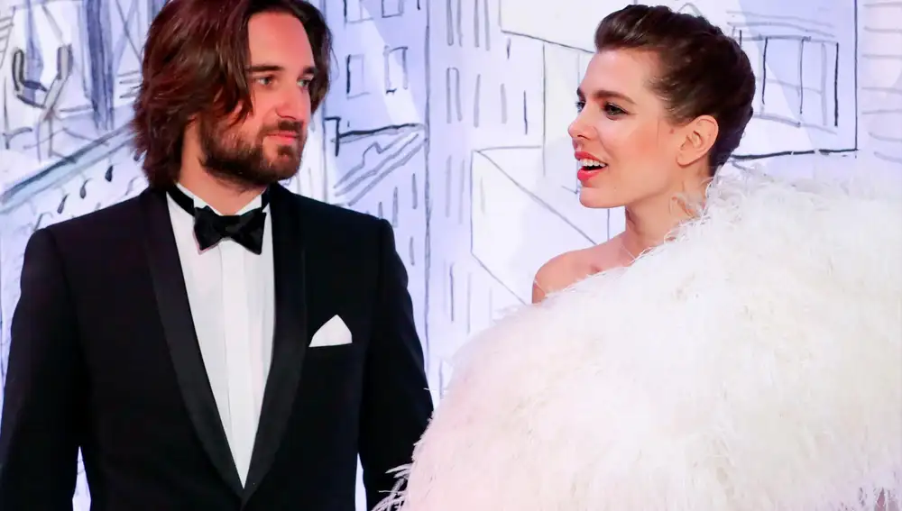 Charlotte Casiraghi y el productor Dimitri Rassam, en el Baile de la Rosa de Mónaco del pasado año