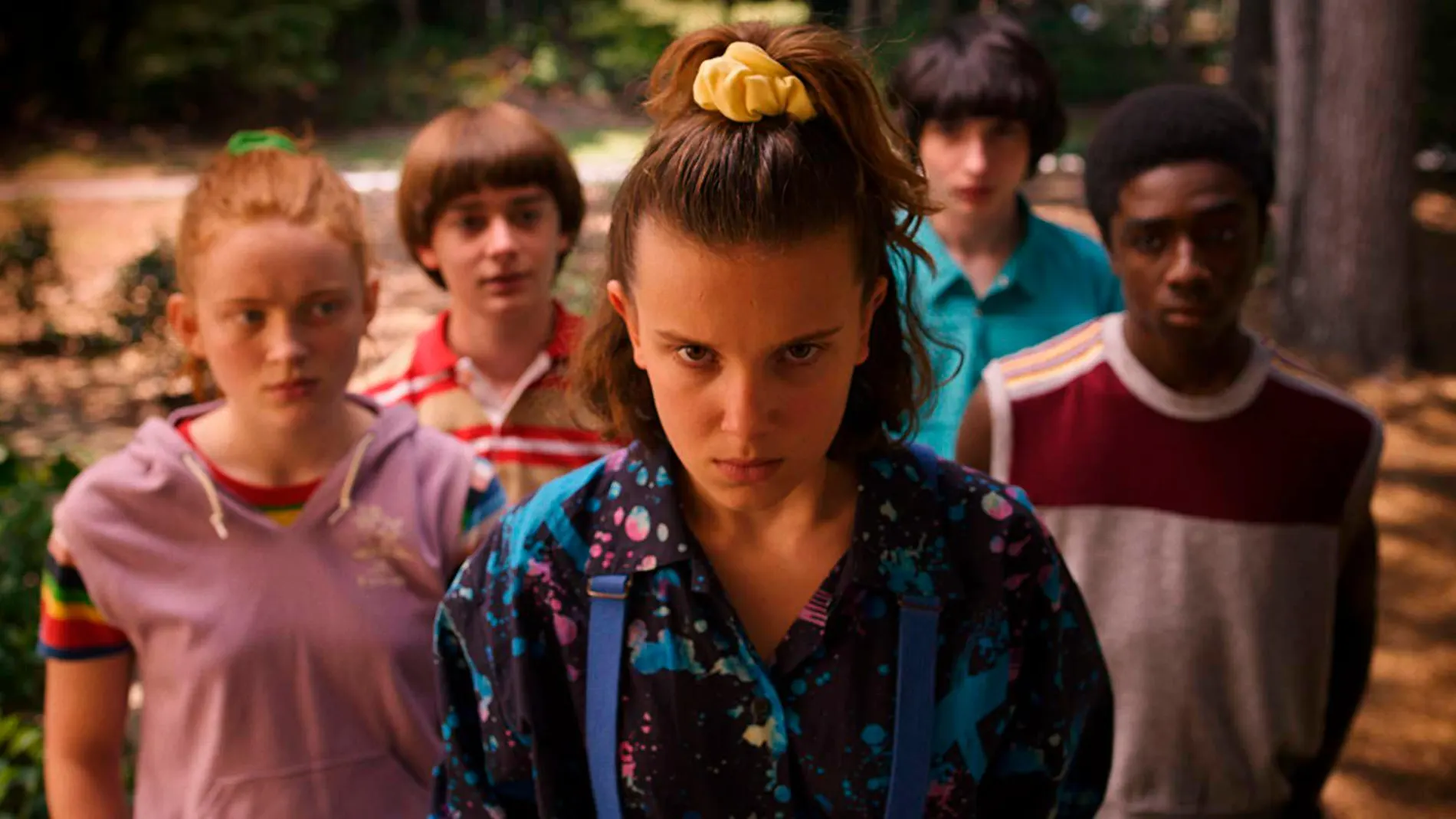 Millie Bobby Brown, Noah Schnapp, Finn Wolfhard, Caleb McLaughlin y Sadie Sink, actores que dan vida a los protagonistas de la serie