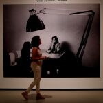 GRAFCAT1849 BARCELONA 4/7/2019.- El Museo Nacional de Arte de Cataluña (MNAC), dedica la primera gran exposición retrospectiva al fotógrafo barcelonés Oriol Maspons, que recorre más de cuatro décadas de imágenes en los campos del reportaje, el retrato, la moda y la publicidad, una obra que renovó el lenguaje fotográfico en la España de la segunda mitad del siglo XX. EFE/ Alejandro García.