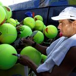 Nadal firma autógrafos en Nueva York