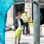 El alcalde, José Luis Martínez-Almeida, la pasada semana durante su visita a las obras en Canalejas. Foto: Rubén Mondelo
