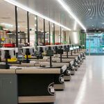 Línea de cajas de los nuevos modelos de tienda Mercadona