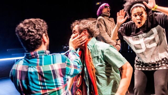 Una escena de la comedia “Tancats”