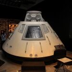 Réplica de la cápsula que regresó a la tierra del Apollo 11